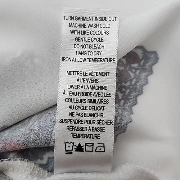 Ricki's Size XL White Shirt Resplendent with Red and Black Design  Size XL - Picture 9 of 11